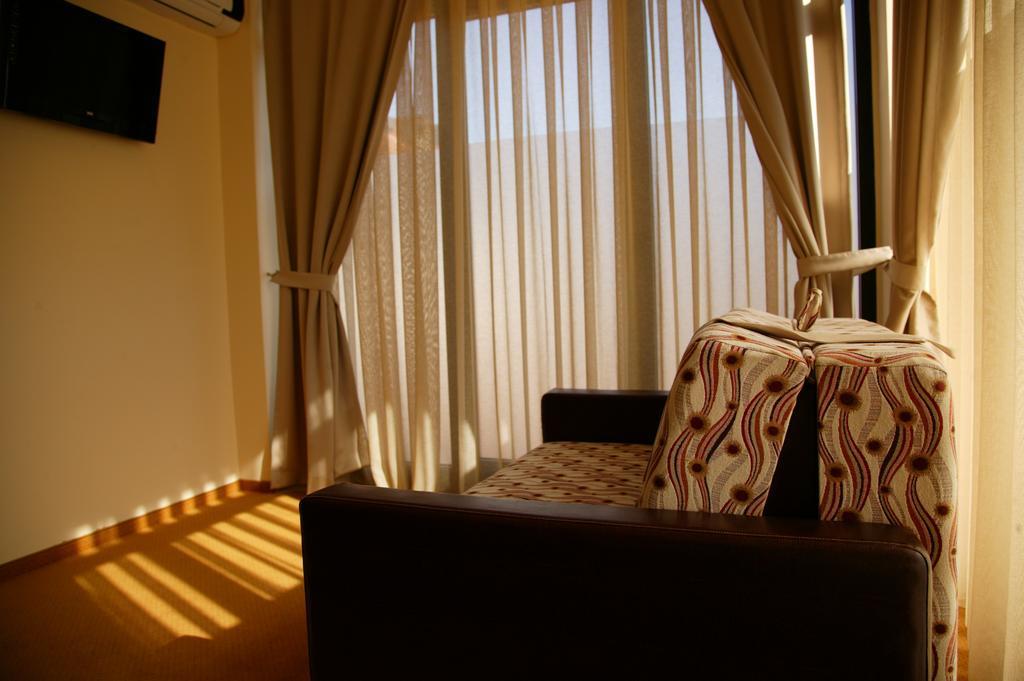 Garni Hotel Contact Belgrado Habitación foto